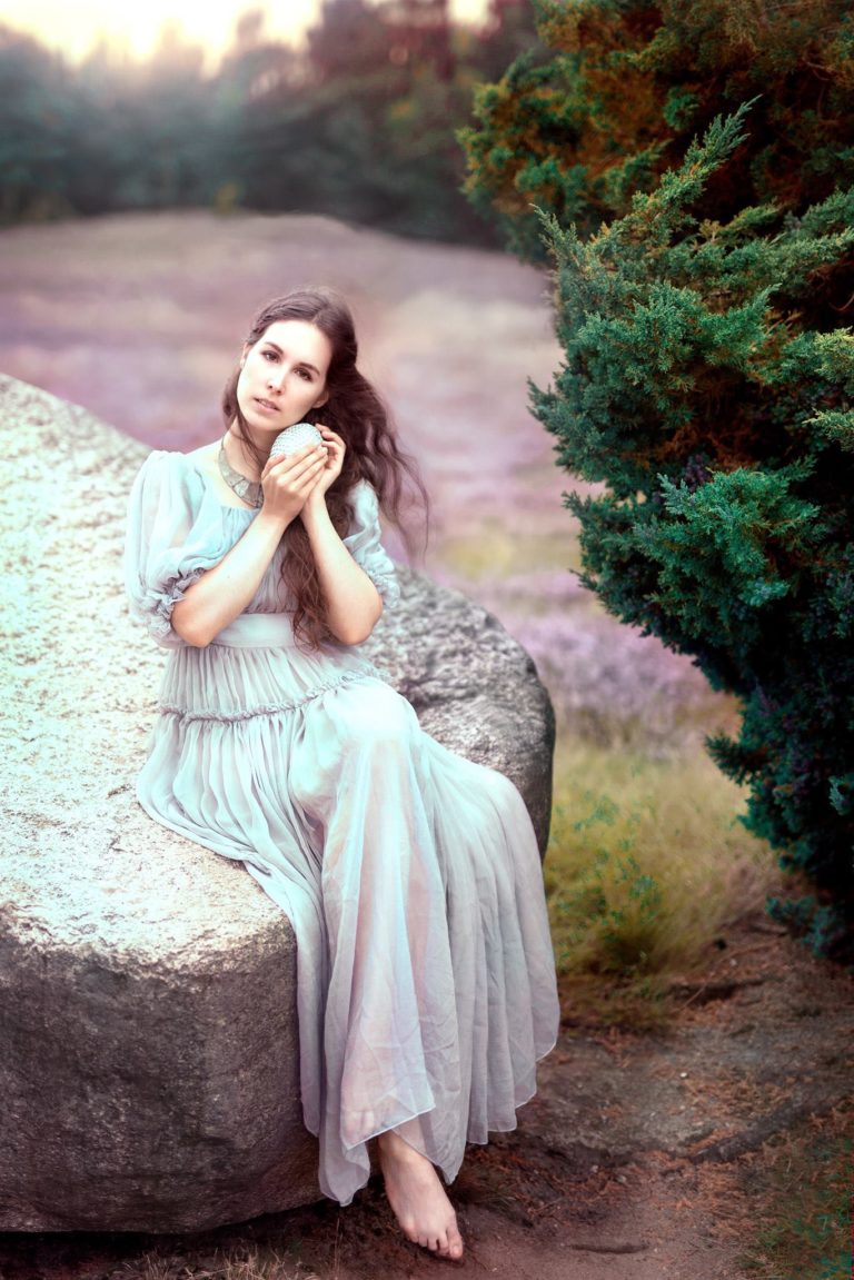 Heideshooting mit Through the Woods Fotodesign
