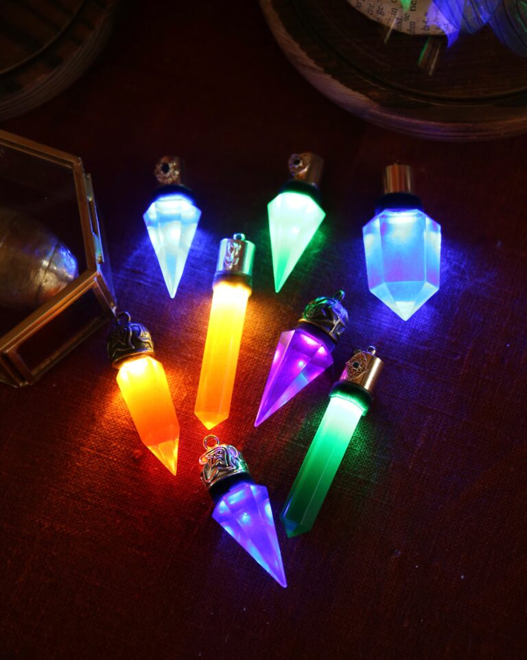 Rhia – Leutkristall-Anhänger