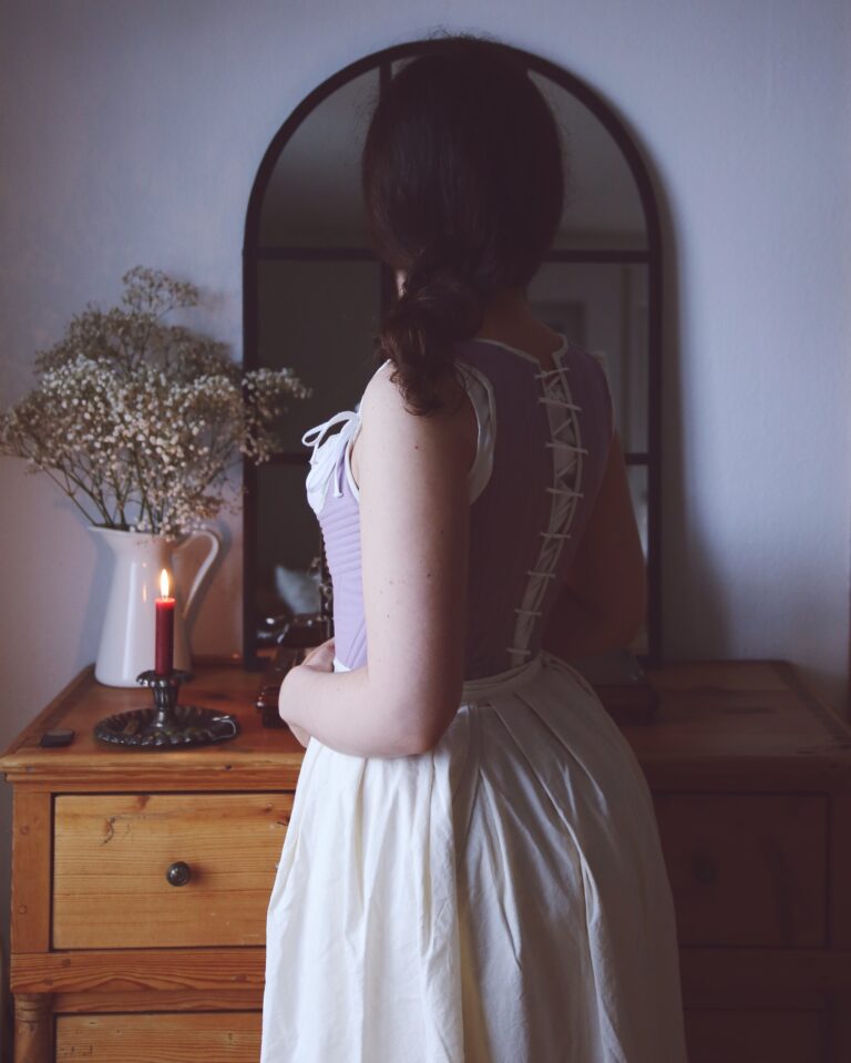 Schnürbrust – lila